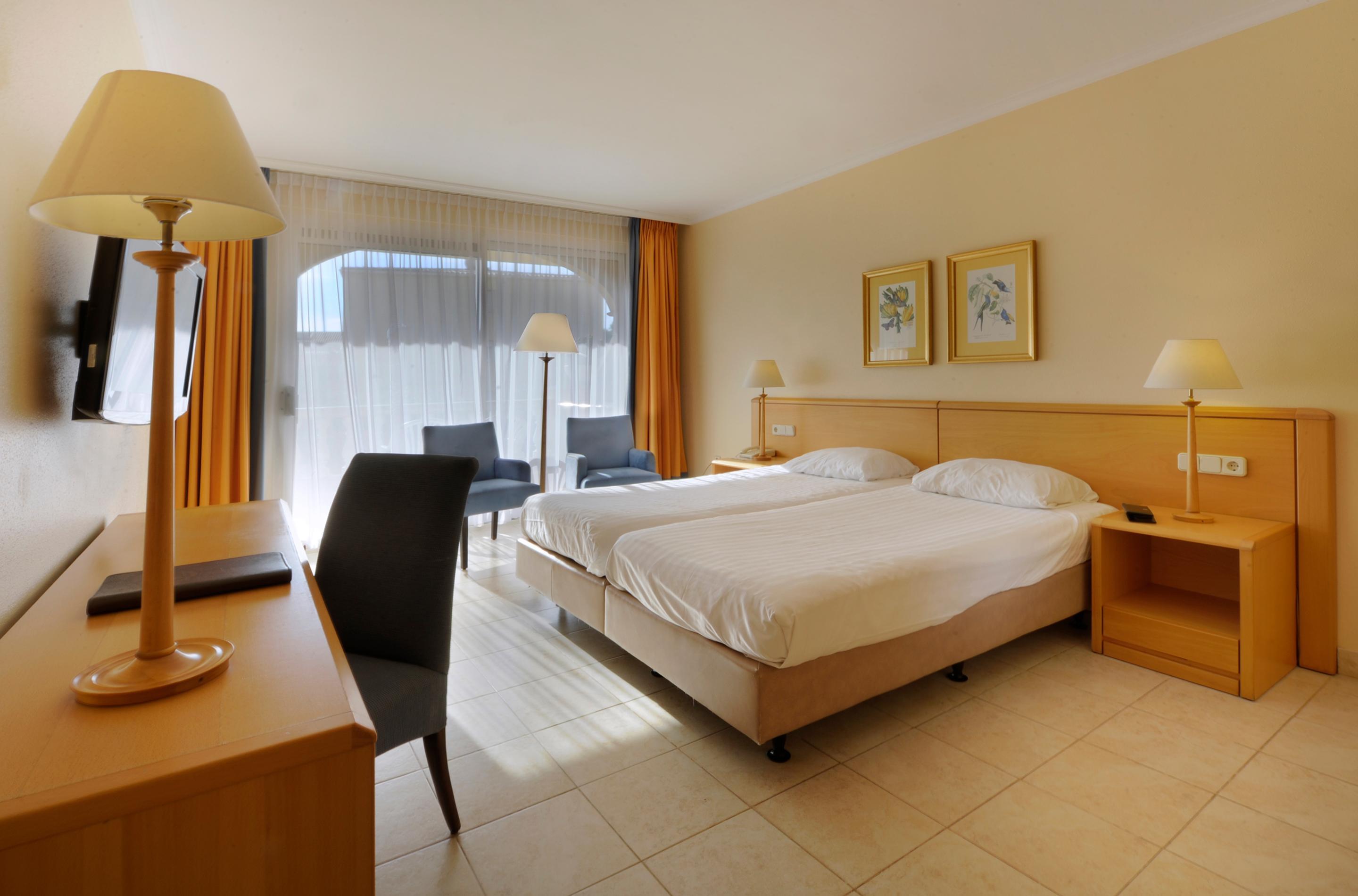 Van Der Valk Hotel Barcarola ซานต์เฟลิอูเดกีโซลส์ ภายนอก รูปภาพ
