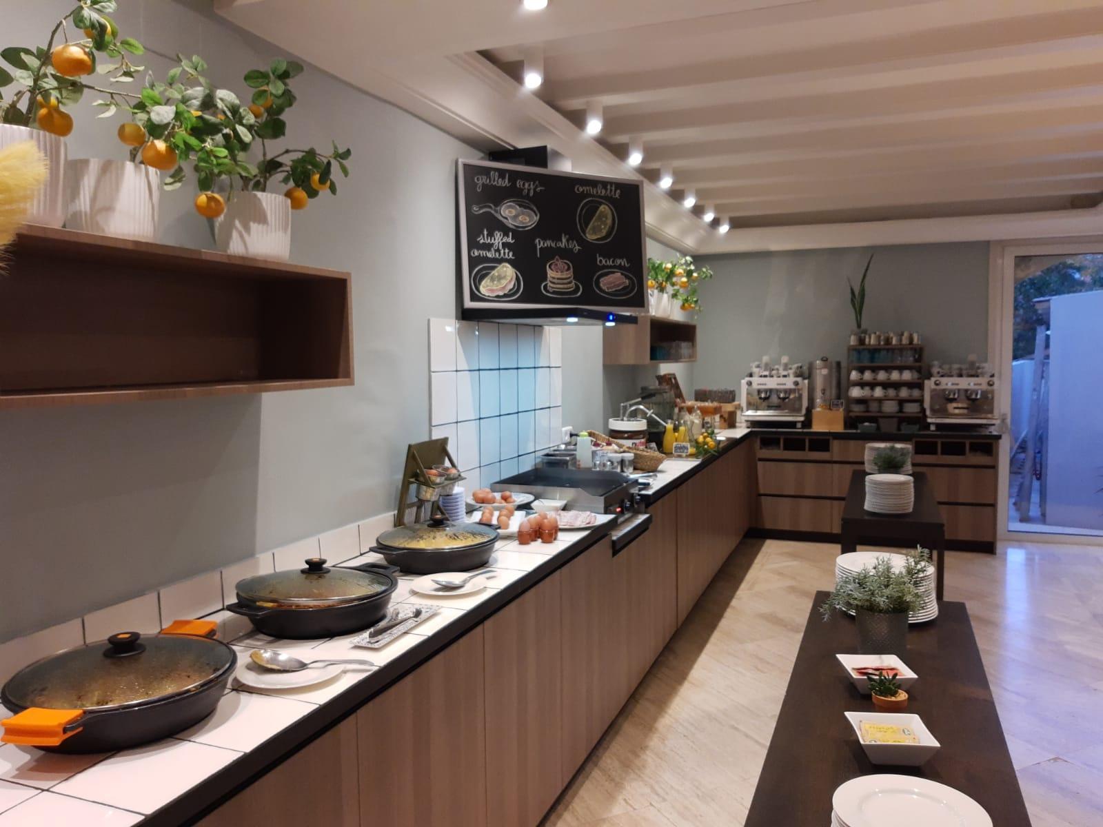 Van Der Valk Hotel Barcarola ซานต์เฟลิอูเดกีโซลส์ ภายนอก รูปภาพ