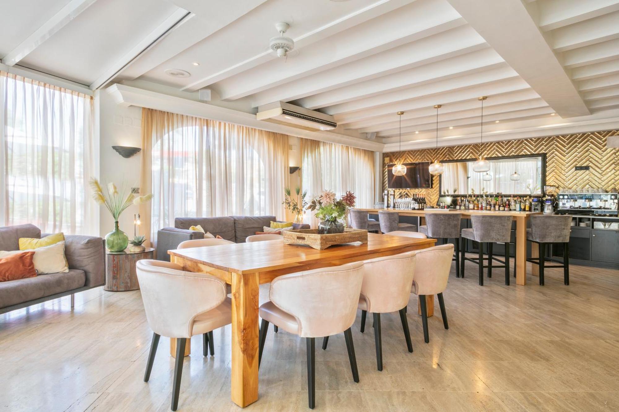 Van Der Valk Hotel Barcarola ซานต์เฟลิอูเดกีโซลส์ ภายนอก รูปภาพ