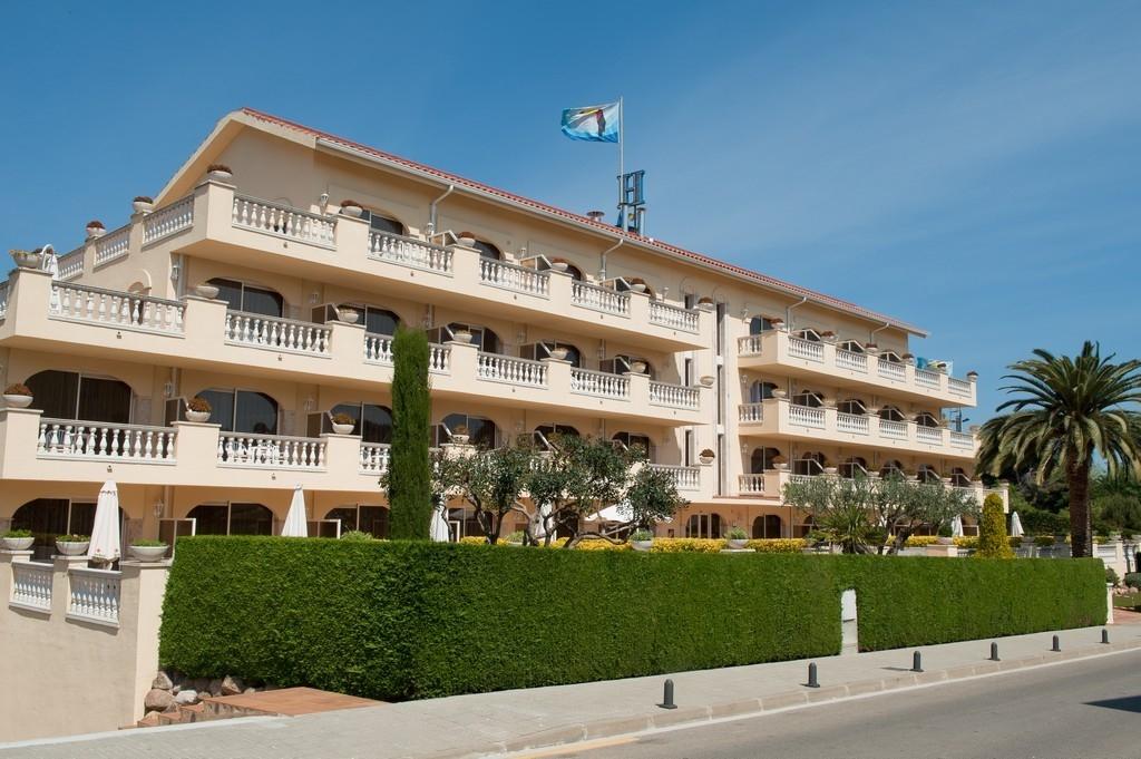 Van Der Valk Hotel Barcarola ซานต์เฟลิอูเดกีโซลส์ ภายนอก รูปภาพ